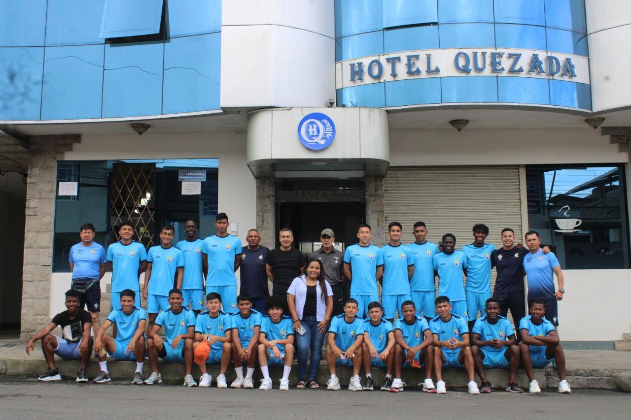 Hotel Quezada Hermanos Santo Domingo de los Colorados Buitenkant foto